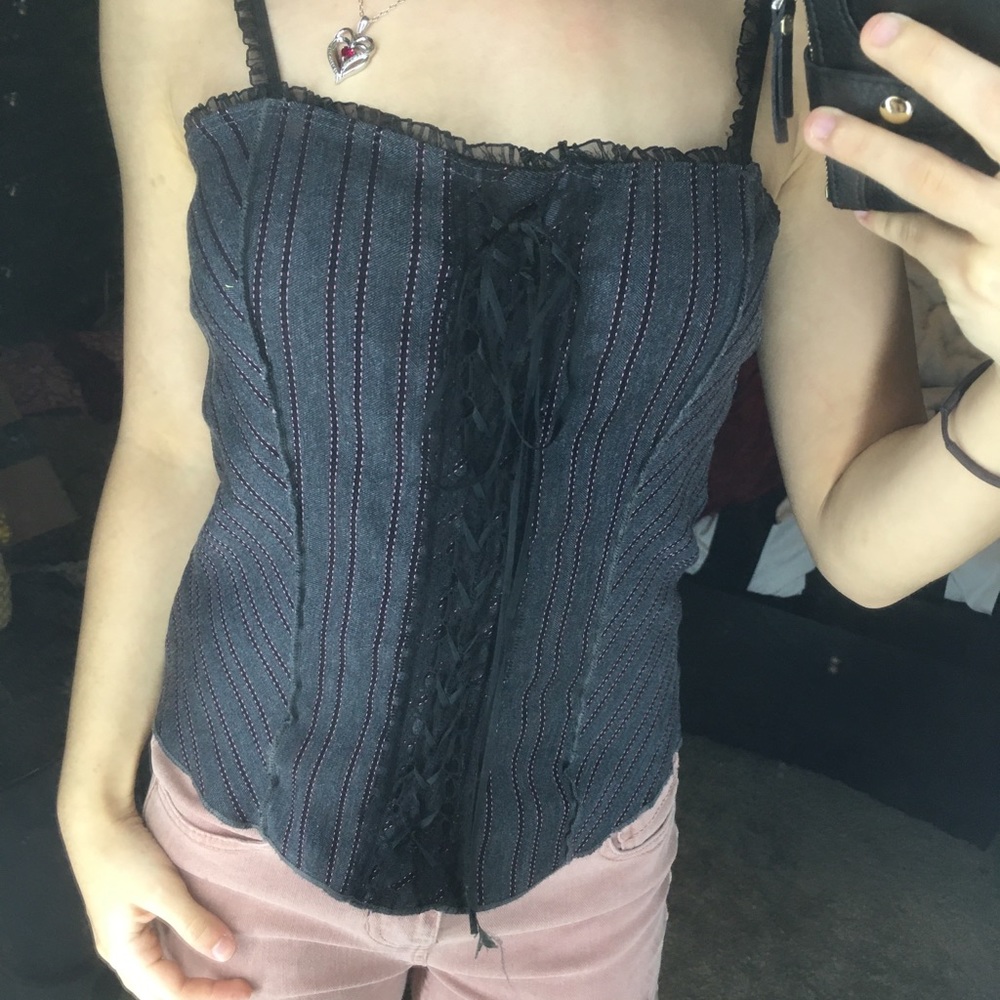 3/$15 Beautiful corset inspired black and pink top